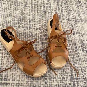 Swedish Hasbeens lace up clog